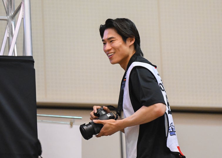 シーホース三河 | #13 須田侑太郎選手と2025-26シーズンの契約